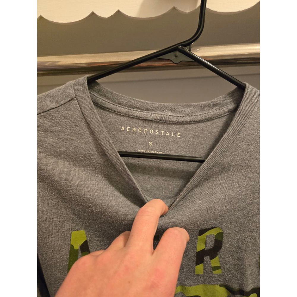 Mens Aeropostal Small T-shirt - Picture 2 of 4